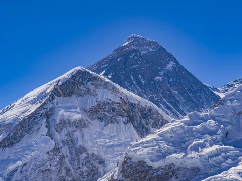 Everest Base Camp Trek: The Ultimate Guide for First-Time Trekkers